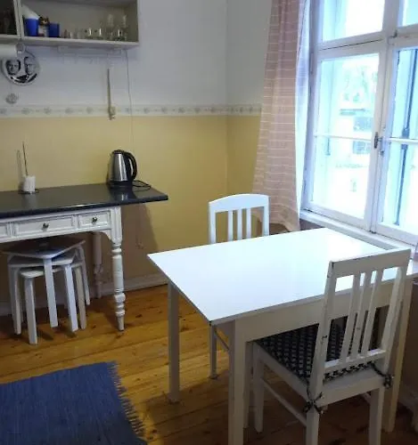 Kodu Majutus * Talin